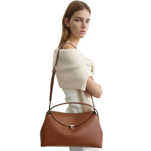 T-Lock grained-leather top handle in Sienna - Image 2