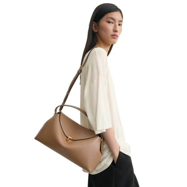 T-Lock leather top handle in Camel - Image 2