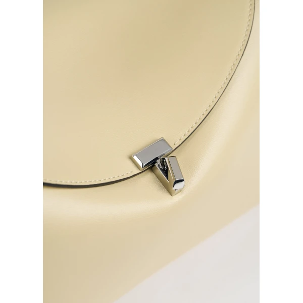 T-Lock leather top handle in Champagne - Image 5