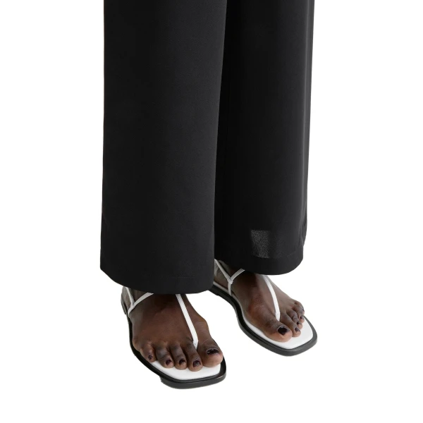 T-strap nappa sandals in White / Black - Image 3