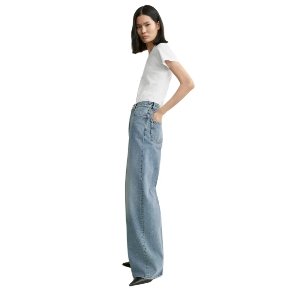 Toteme Wide leg denim in True vintage, view 3