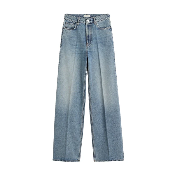 Wide leg denim in True vintage