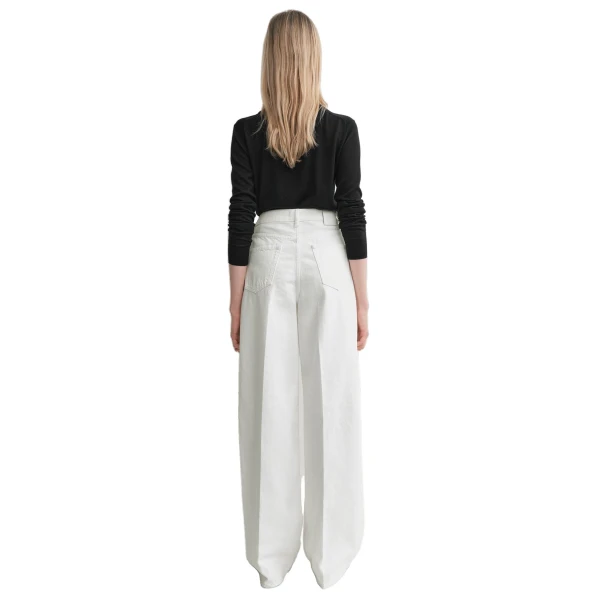 Toteme Wide leg denim in White, view 4