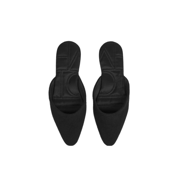 Wool-cashmere lounge slippers in Black - Image 4