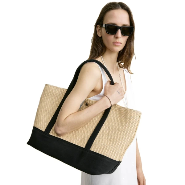 Woven beach tote in Black / Ecru - Image 3