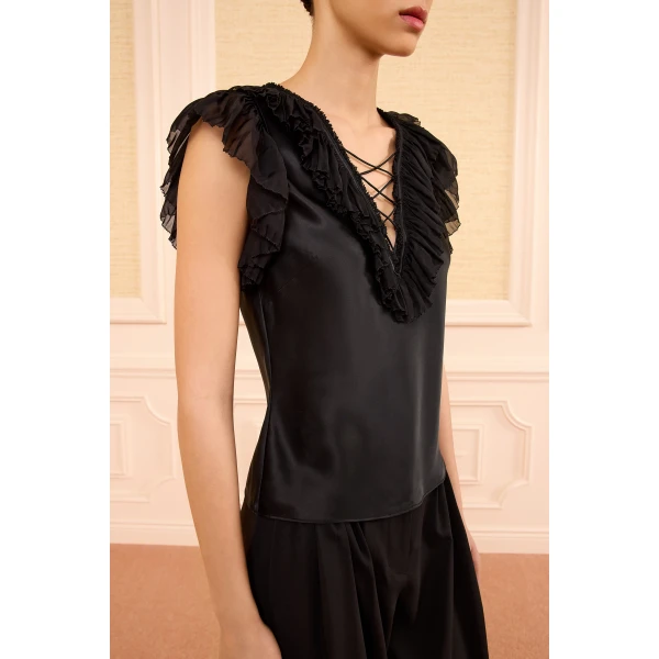 ilyana silk top with lace up noir
