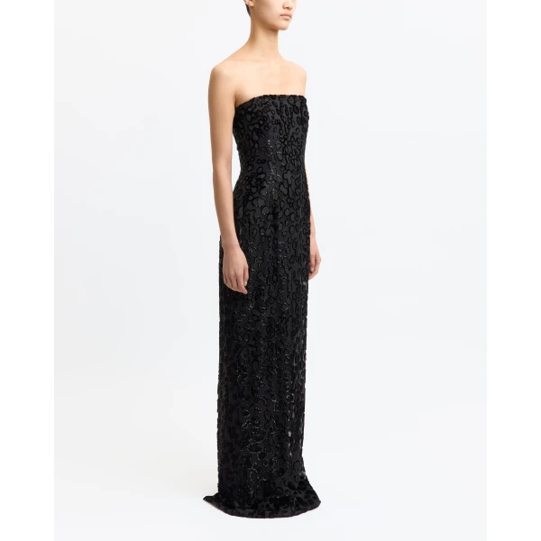 16 Arlington Black gown