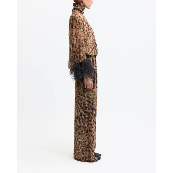 16 Arlington Leopard Speckle top