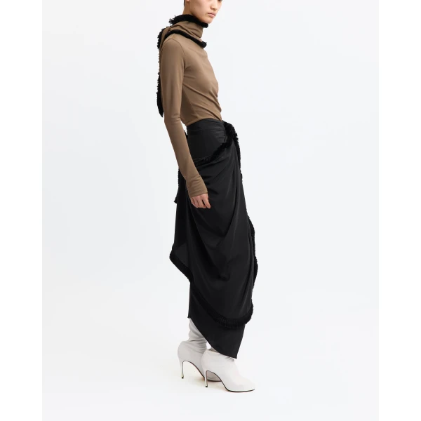 16 Arlington Black skirt