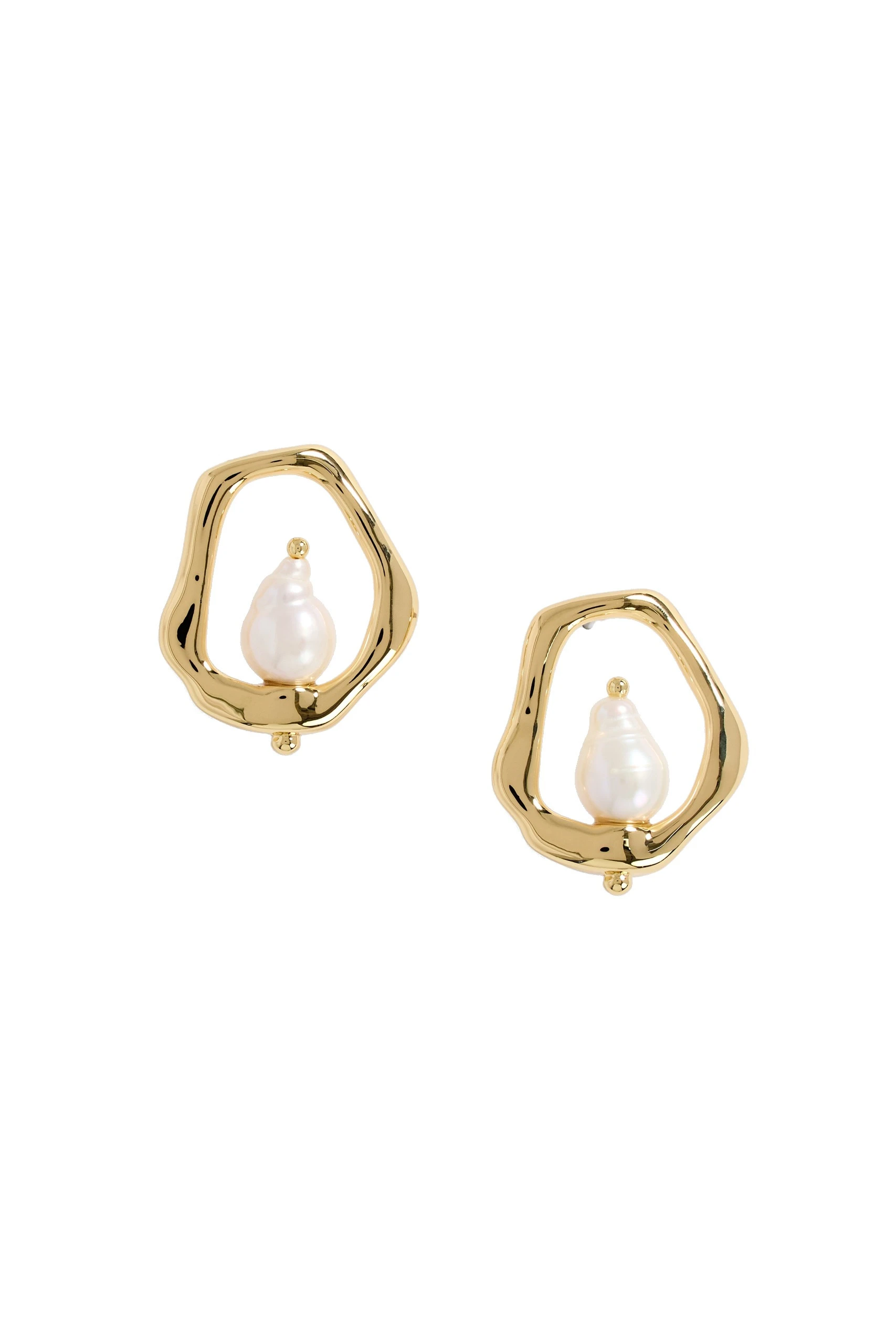 Aje Amina Pearl Stud Gold/Pearl Aje Amina Pearl Stud in Gold/Pearl | Earrings | Luxury Shoes
