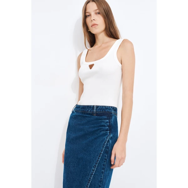 Aje Cowrie Scoop Tank in White | Tops | Luxury Shoes 