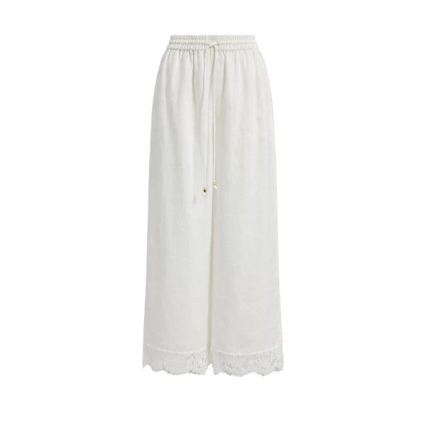 Ellara Pant
