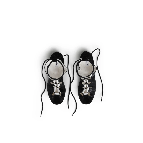 Alaia Fold Laced Flats in Leather, Black | Flats | Luxury Shoes 