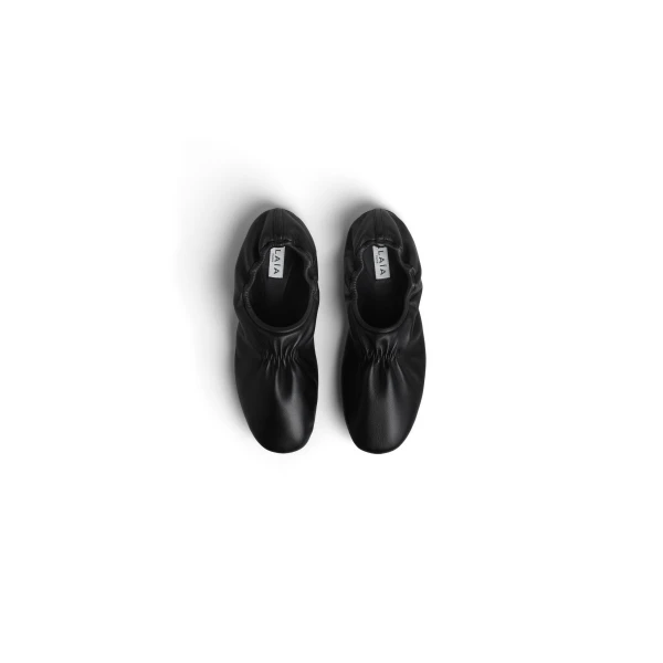 Alaia Supple Slippers in Leather, Black | Flats | Luxury Shoes 