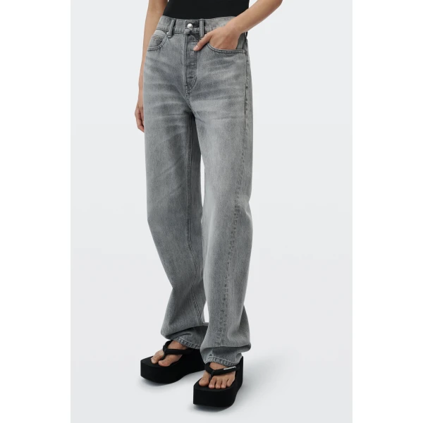 Alexander Wang Float Mid-Rise Relaxed Shadow Pocket Jean in Washed Grey | Denim | Luxury Shoes 