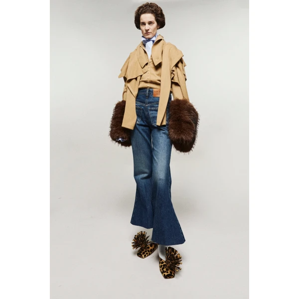 A.W.A.K.E. MODE Cropped Flared Trousers Classic Blue Wash, view 2