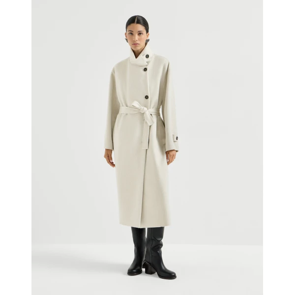 Brunello Cucinelli Handcrafted coat in Ivory