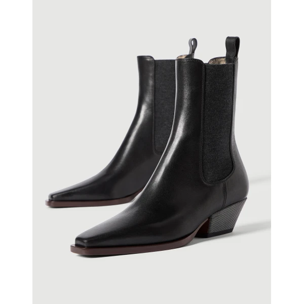 Leather Chelsea boots in Black - Image 4