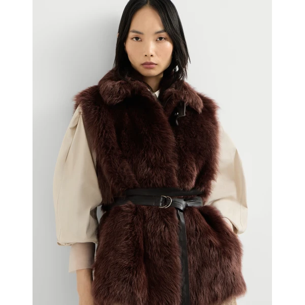 Lux shearling vest with belt in Burgundy - Image 5