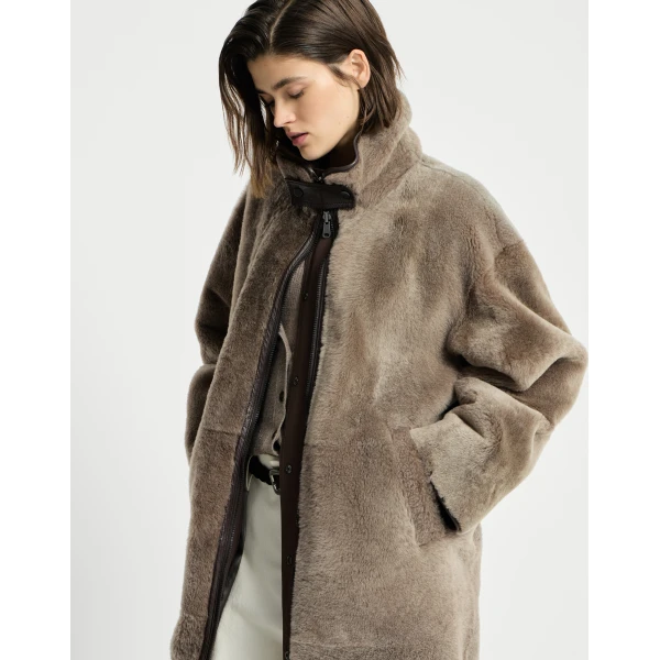 Brunello Cucinelli Reversible shearling coat in Brown, view 5 | Fur Coats | Luxury Shoes 
