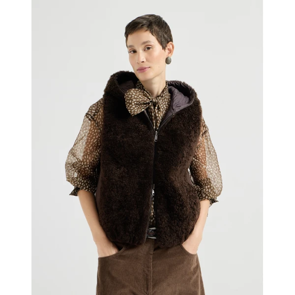 Shearling reversible vest in Brown - Image 2