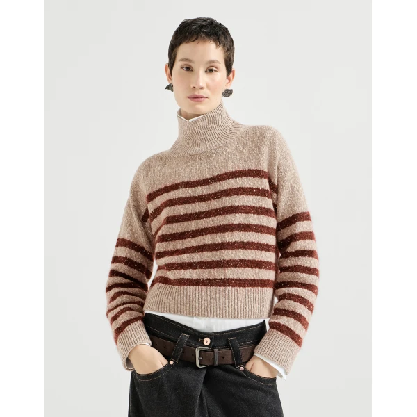 Soft virgin wool and cashmere sweater in Beige - Image 2