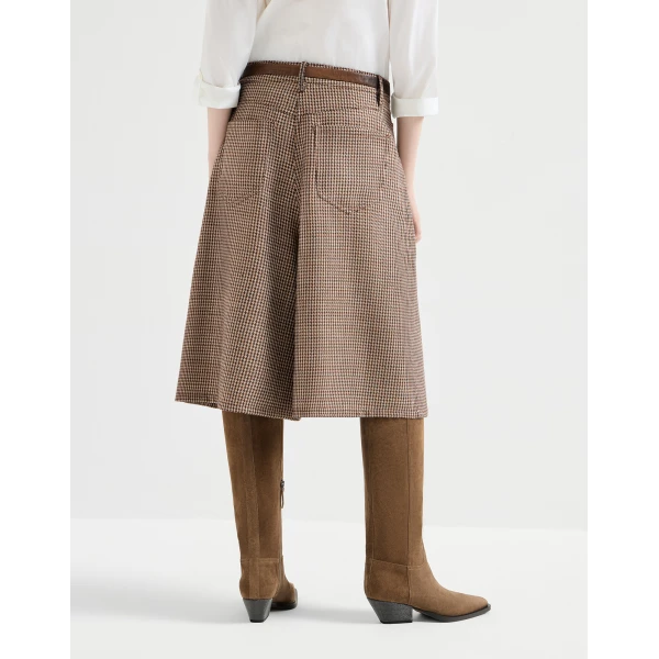 Brunello Cucinelli Sparkling houndstooth Bermuda shorts in Brown