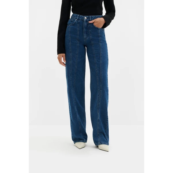By Malina Katia High Rise Wide Jeans in Dark Blue Vintage, view 3