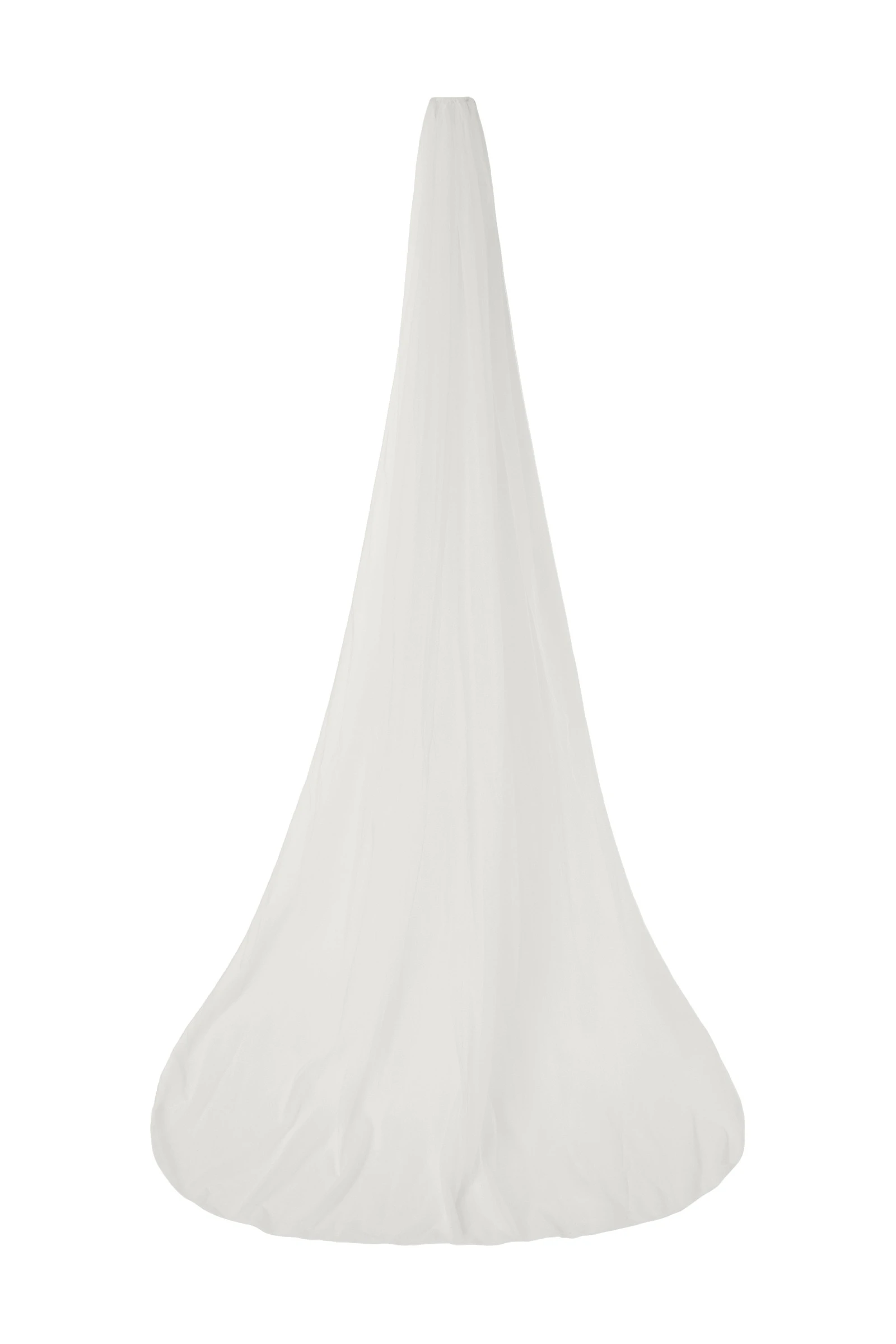 By Malina Sky Chapel-length Veil in Ivory By Malina Sky Chapel-length Veil in Ivory