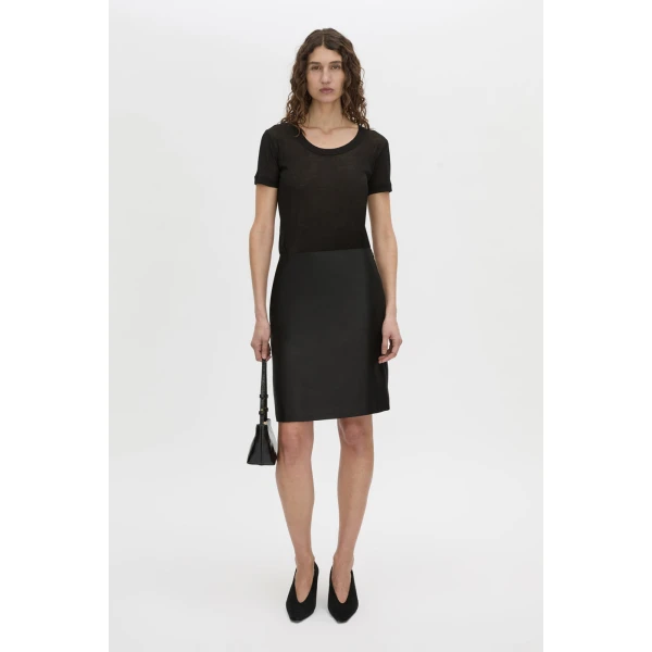 Camilla and Marc Sona Pencil Skirt in Black, view 2 | Pencil Skirts | Luxury Shoes 