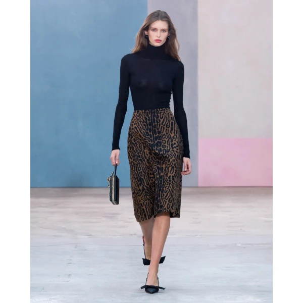 Carolina Herrera Merino-Silk Turtleneck Sweater in Black, view 5