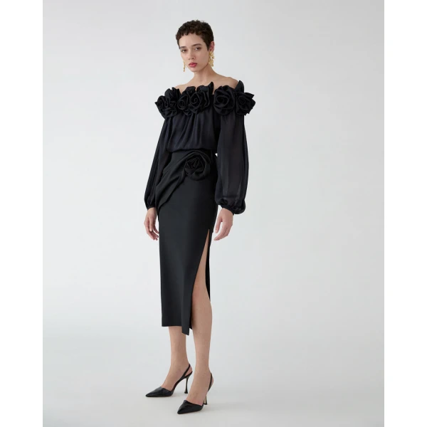 Carolina Herrera Rosette-Sash Midi Skirt in Black, view 4