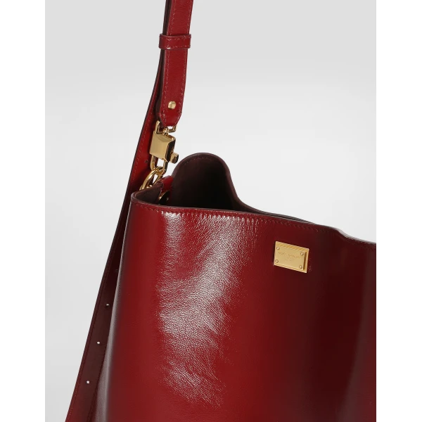 Red Dolce & Gabbana Large Vittoria calfskin shoulder bag, view 4 | Shoulder & Crossbody Bags