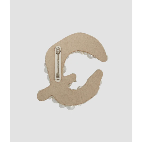 Erdem Pearl Alphabet Brooch Q | Brooches & Pins | Luxury Shoes 