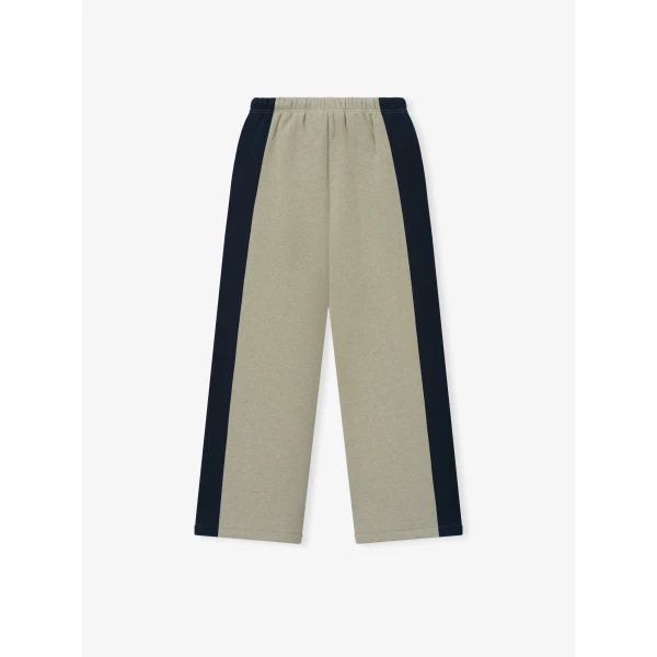 Fear of God Essentials Cowboys Lounge Sweatpant in Seal Heather | Pants | Luxury Shoes 