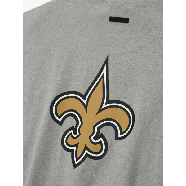 Fear of God Essentials Saints 90s 3/4 Sleeve Football Tee in Concrete Heather | T-shirts & vests | Luxury Shoes 