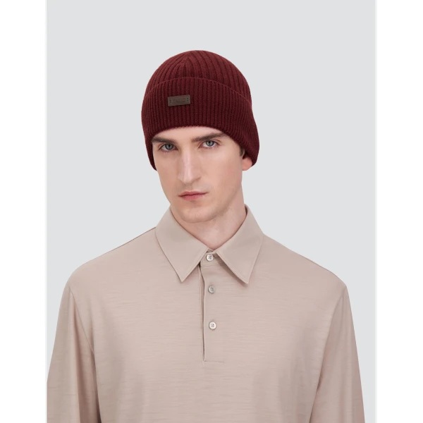 Herno Ribbed Wool Beanie in Bordeaux | Men's Hats | Luxury Shoes 