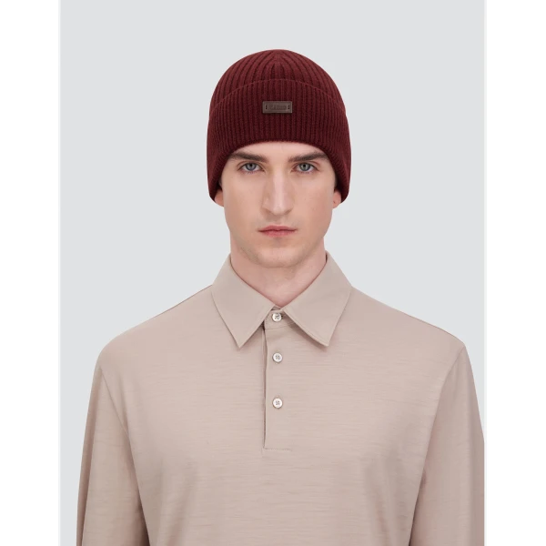 Herno Ribbed Wool Beanie in Bordeaux | Men's Hats | Luxury Shoes 