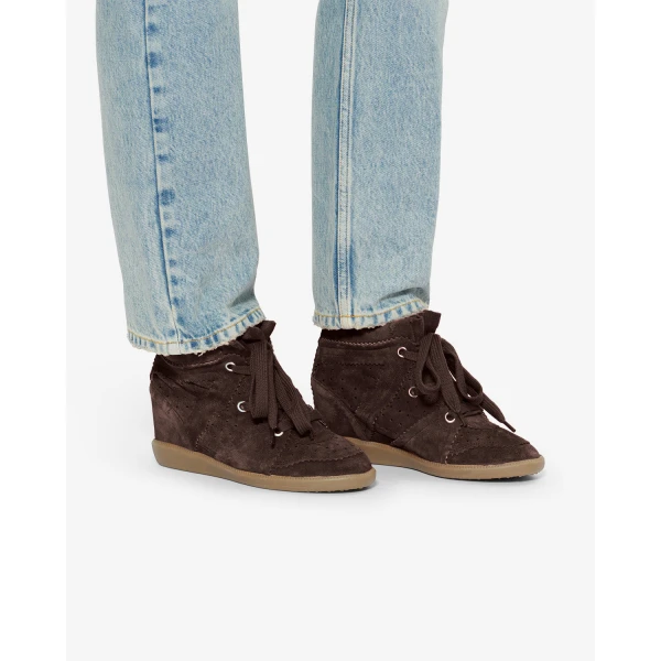 Isabel Marant Bobby Sneakers in Chocolate | Sneakers | Luxury Shoes 