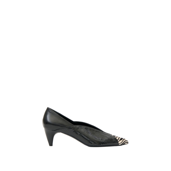 Isabel Marant Ilou Pumps in Black and Zebra | Women | Luxury Shoes 