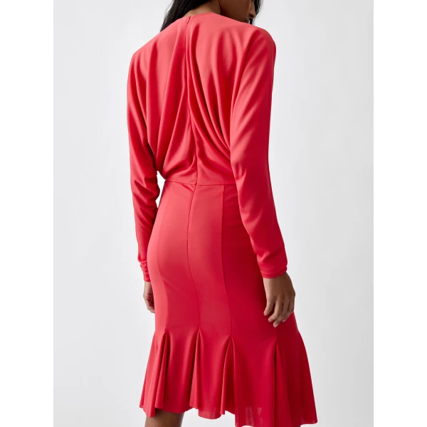 red Jacquemus dress