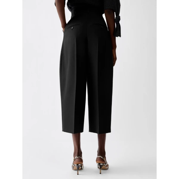 black trousers
