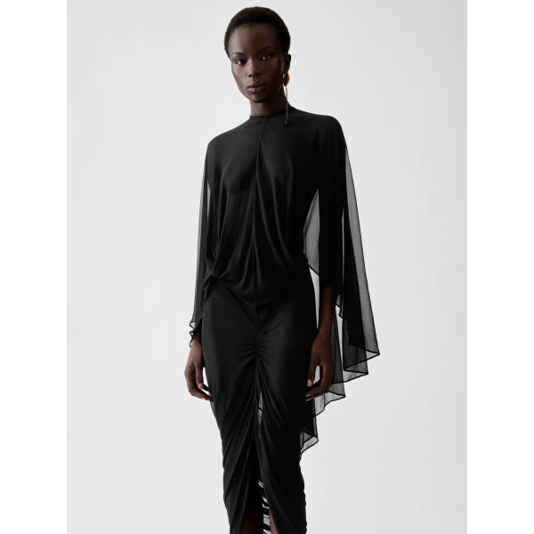 black Jacquemus dress