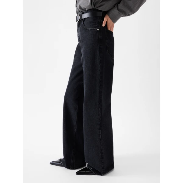 black trousers