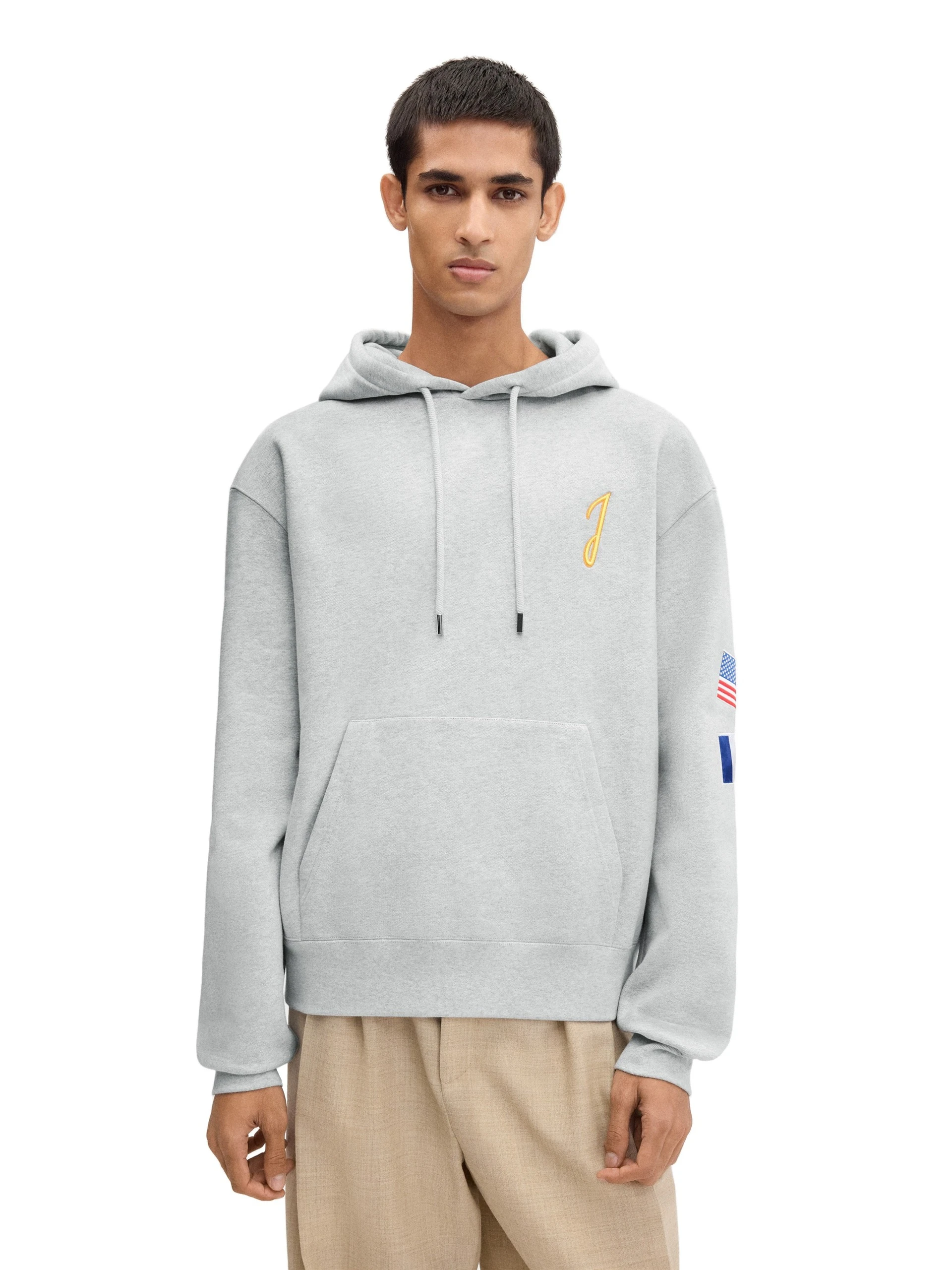 Jacquemus-The-New-York-Hoodie-in-New-York-Adresse-Grey-coveti-white Jacquemus New York Hoodie