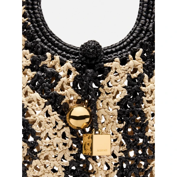 black shoulder bag