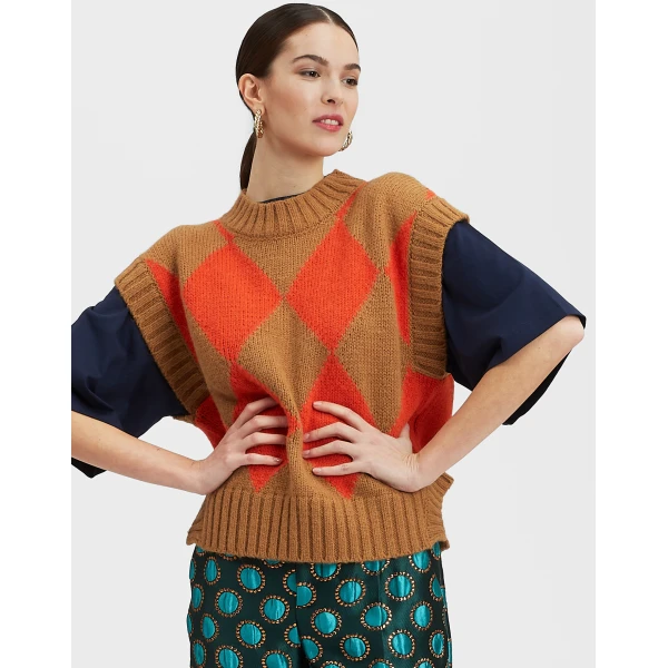 La DoubleJ Argyle Gilet in Camel / Orange Knit, view 2