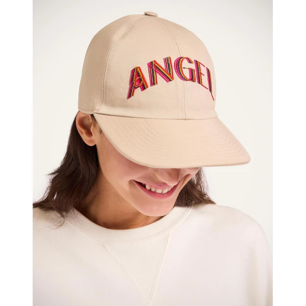 La DoubleJ Brooklyn Cap in Angel Light Beige at Luxury Shoes 