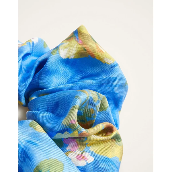 La DoubleJ Giga Scrunchie in Riptide Light Blue at Luxury Shoes 