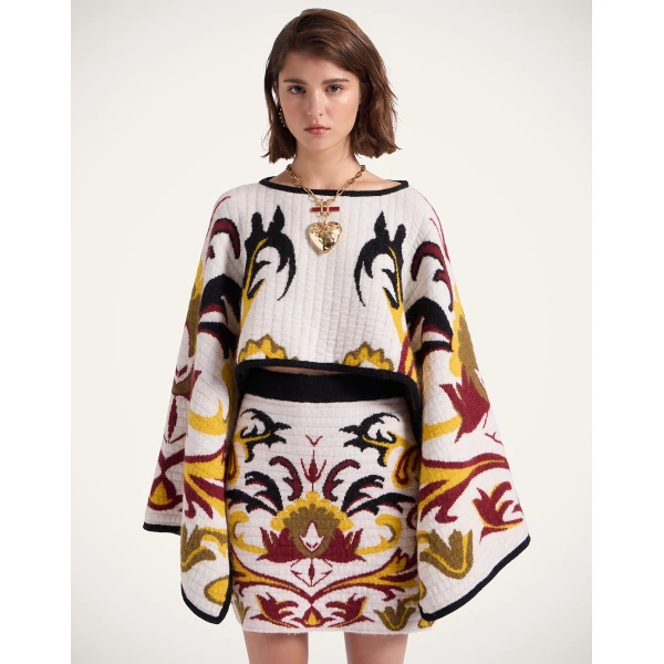 La DoubleJ In My Power Knit Stole in Multicolor Ivory & Red at Luxury Shoes 